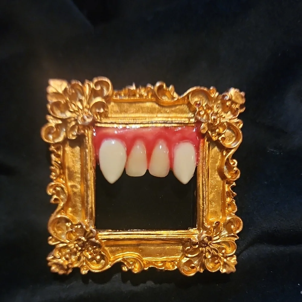 Teeth Pin- handmade Original - Picture 3 of 6